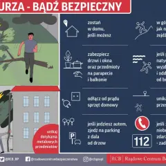 Ilustracja przedstawia mężczyznę biegnącego podczas burzy, z piorunami i deszczem. Obok znajdują się wskazówki dotyczące bezpieczeństwa.