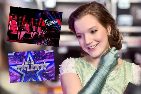 Uśmiechnięta sanah na tle logotypów "The Voice of Poland" i "Mam Talent".