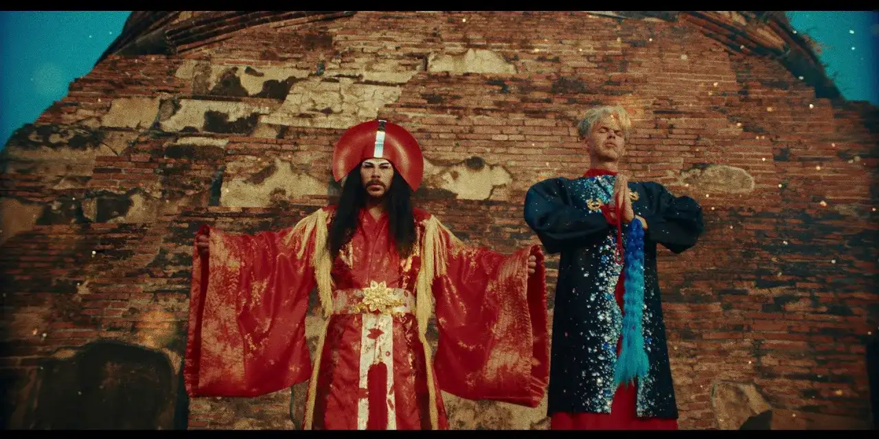 Empire of the Sun - Przewodnik po ich muzyce i świecie